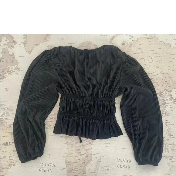 Aqua Girl 7/8 Black Fan Pleated Blouse - Picture 7 of 7